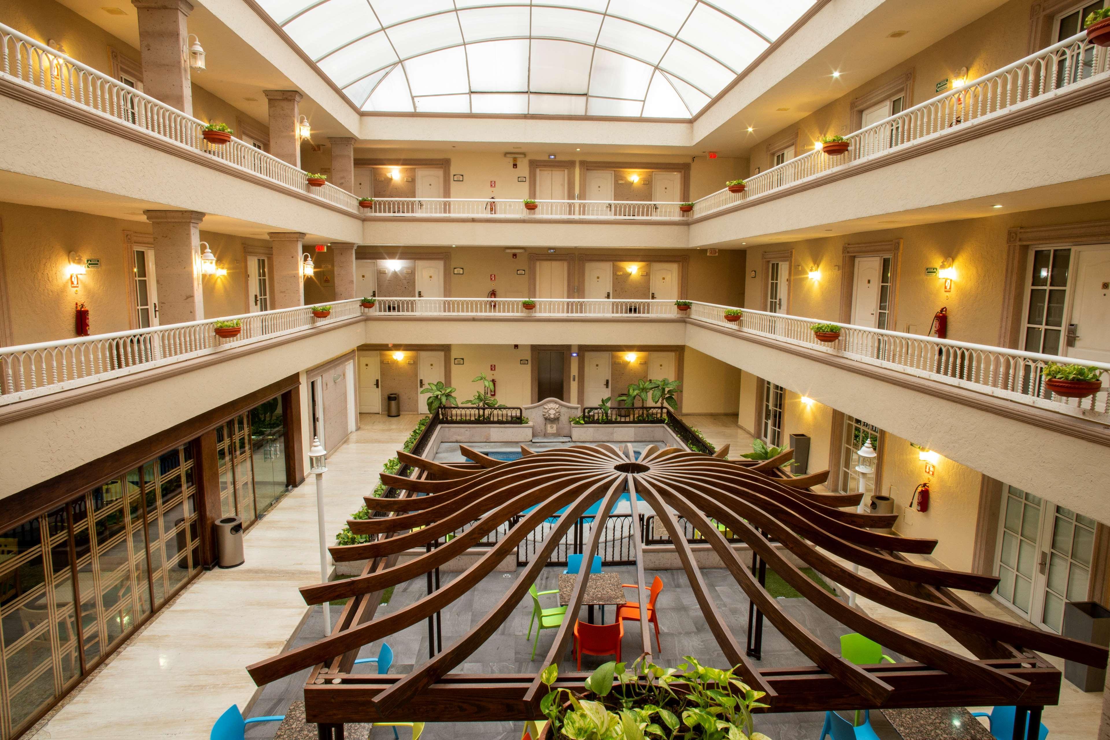 Best Western Plus Monterrey Colon Εξωτερικό φωτογραφία