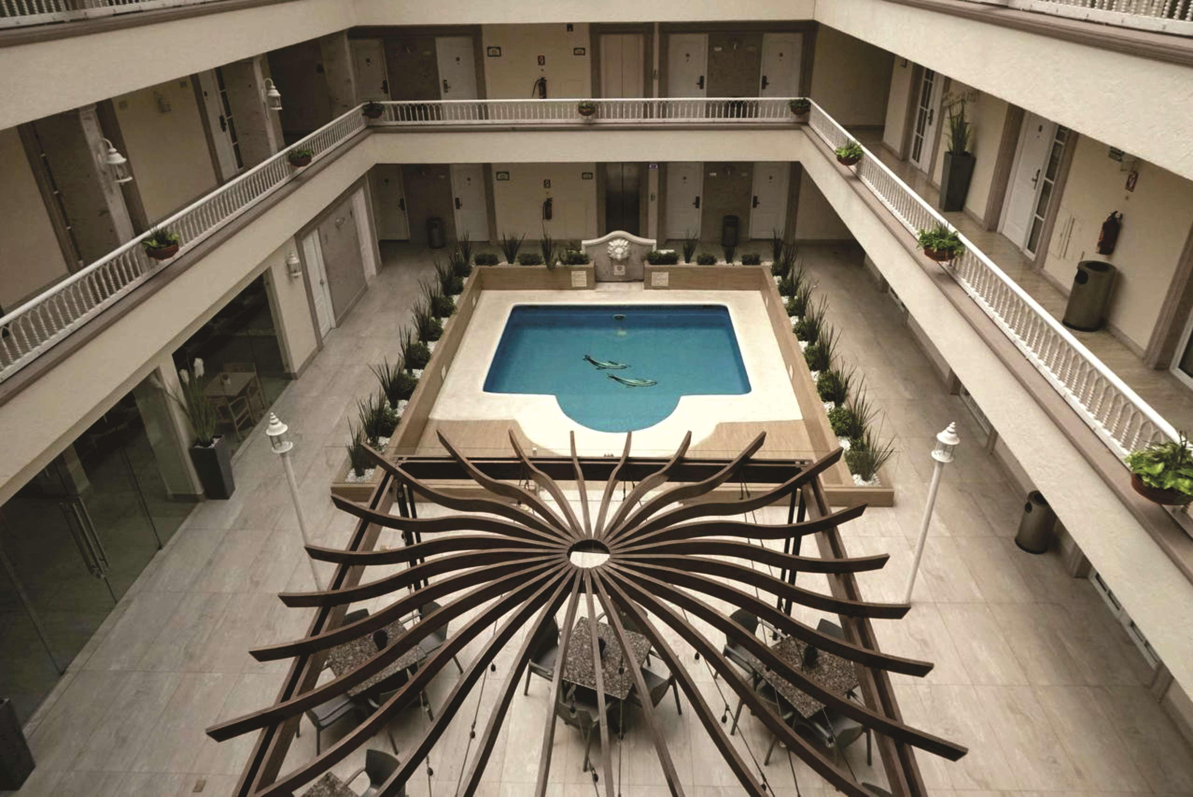 Best Western Plus Monterrey Colon Εξωτερικό φωτογραφία